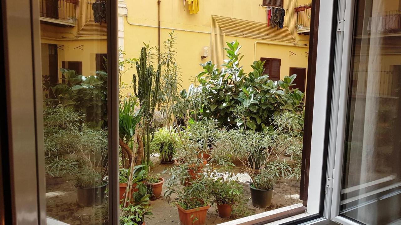 Lovely Apartment In Testaccio, Rom Exteriör bild